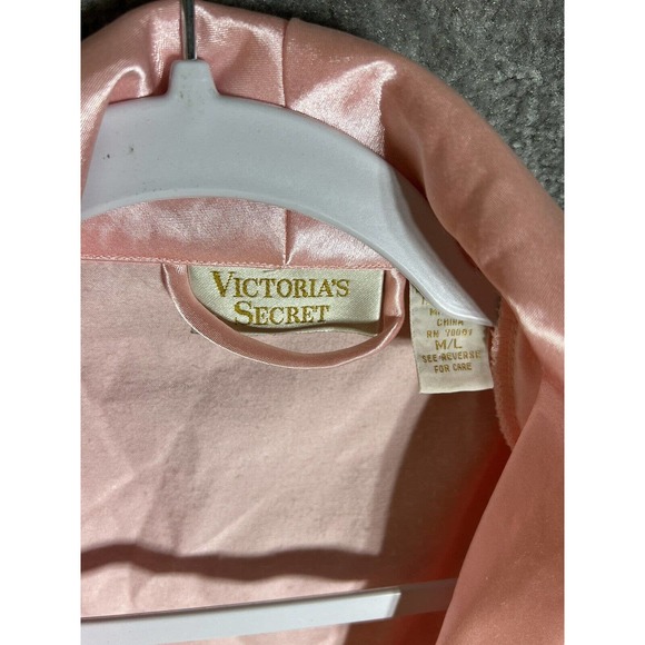 Vintage Victorias Secret Pink Satin Robe Size‎ M/L Floral Applique POCKETS - Picture 3 of 8